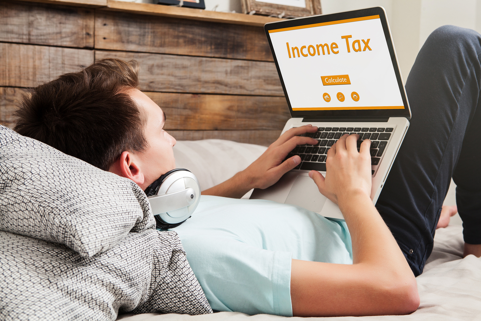A Newbie Freelancer’s Guide to Tax, NI and Expenses