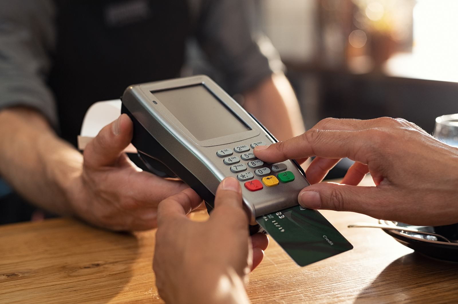 8 Reasons to Accept Card Payments