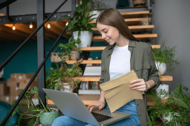 What payment methods can I include on Invoices?
